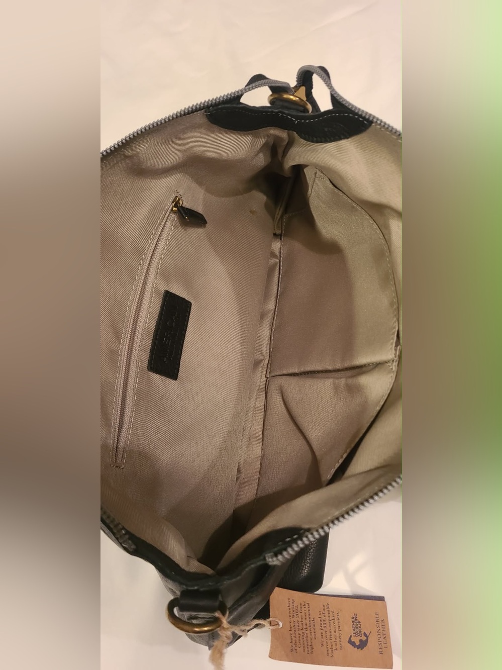 American Leather Co Black Carrie Dome Tote without shoulder strap NWT - Picture 4 of 11